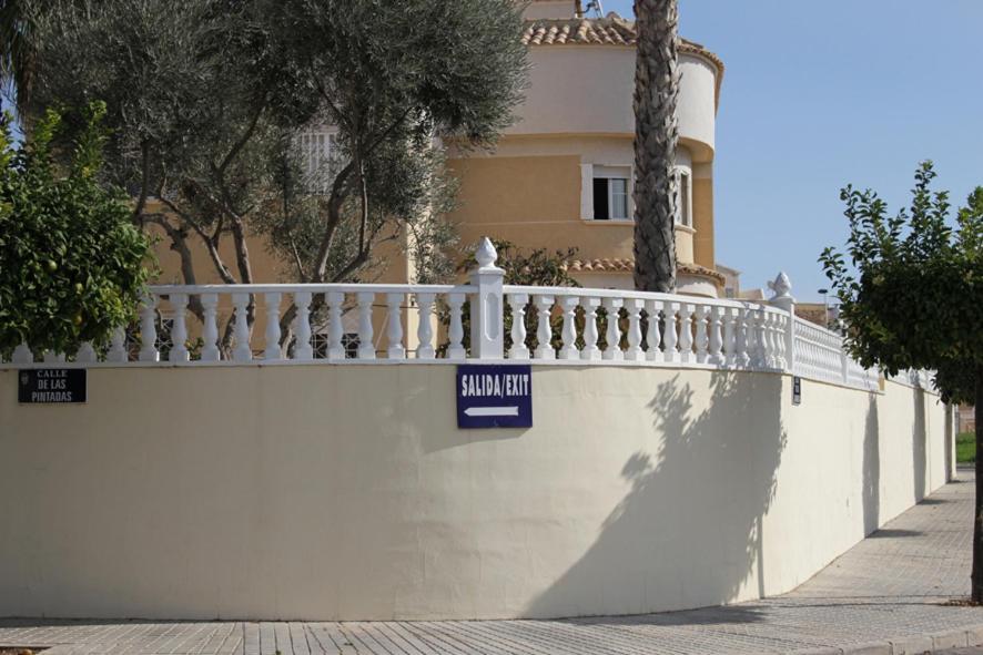Bnb Casa Frente Al Lago Rosa Torrevieja Luaran gambar